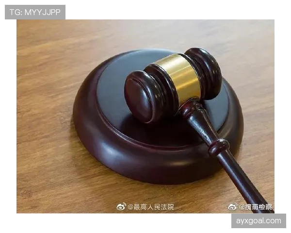 耳机裁判系统如何影响场上判罚？揭秘沟通机制与规则效力